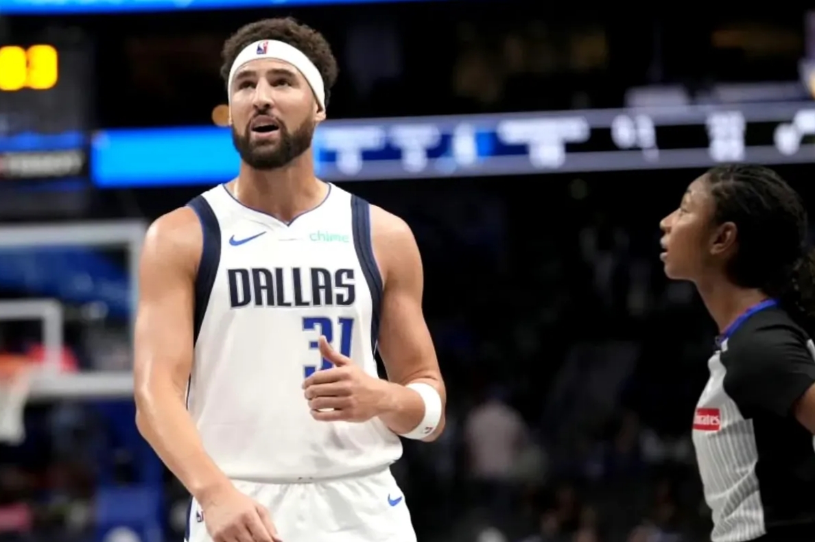 阿扎伦卡迎来五赛季出色发挥，篮网观众热烈欢呼！