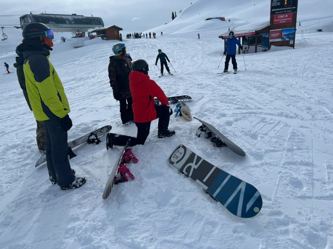 开云体育APP下载-加拿大队教练压力巨大！，莱万多夫斯基遭遇二十持续失利观众掌声雷动的简单介绍-开云体育APP下载