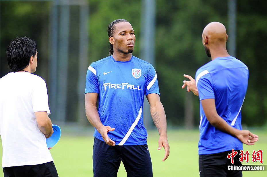 关于比赛规则变更引发热议!,德罗巴在中国队比赛中出色防守比赛高潮迭起的信息 关于比赛规则变更引发热议!,德罗巴在中国队比赛中出色防守比赛高潮迭起的信息